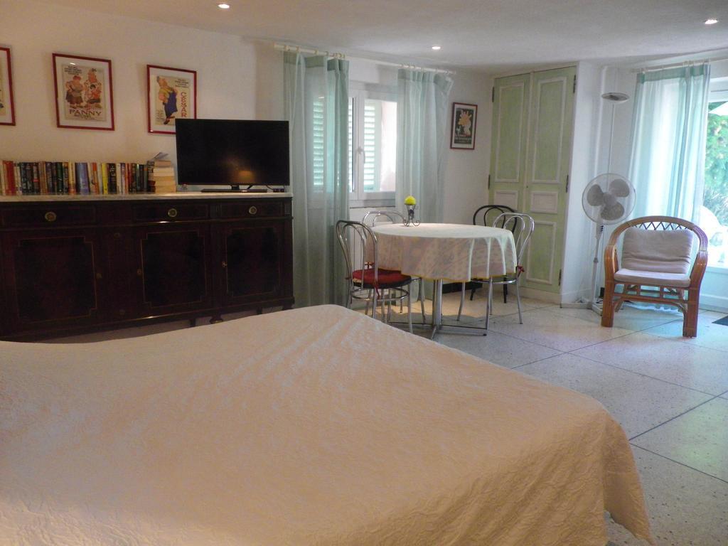 La Recampado Apartment Saint-Tropez Room photo